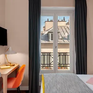 Le Mareuil 4*, Parigi Francia